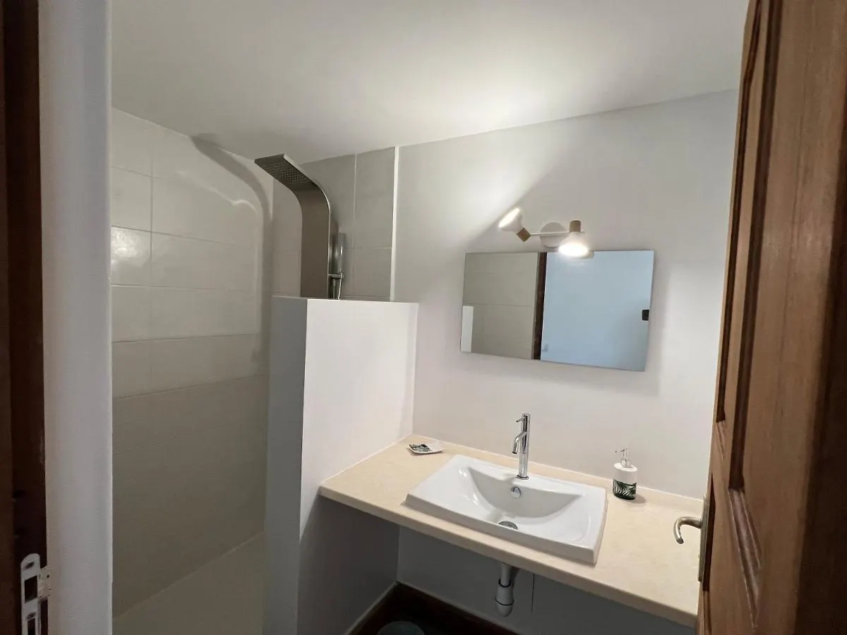 بيت ضيافة Appartement Bois Banane Lamentin